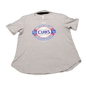 Under Armour Womens Medium Loose Heat Gear Chicago Cubs 2016 World Champions